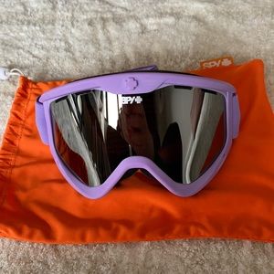 SPY+ Women’s ski goggles